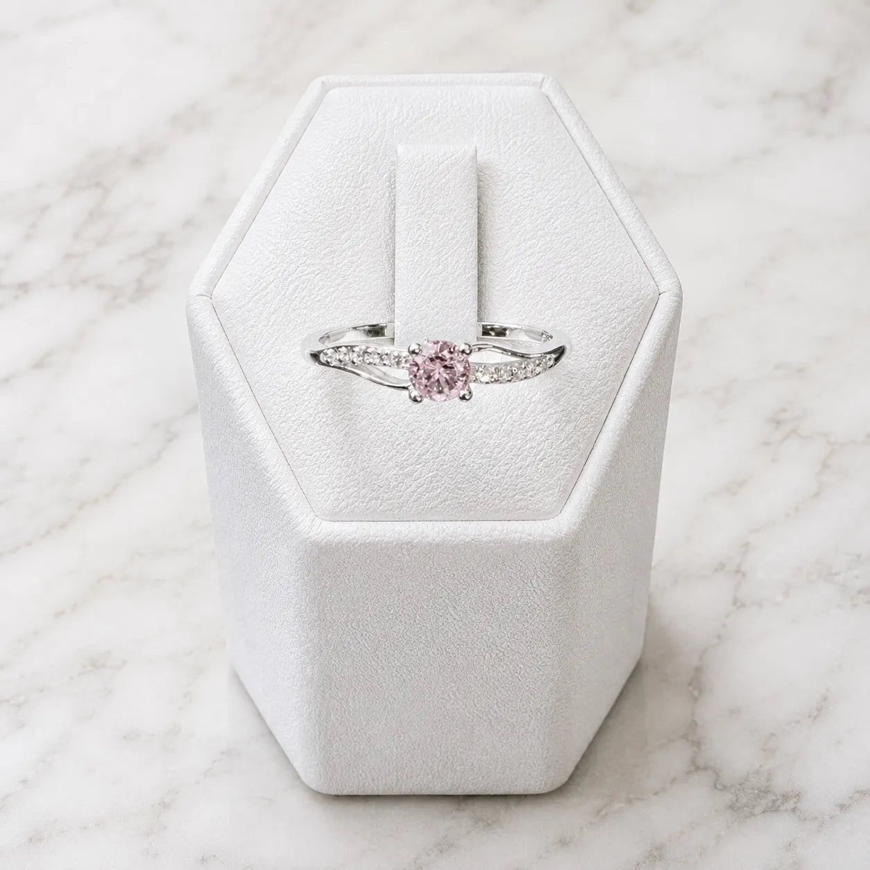 Anillo solitario rosa
