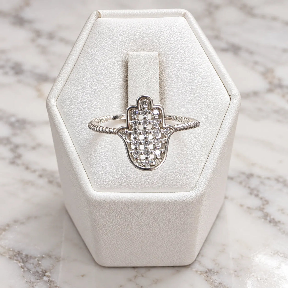 Anillo mano de fátima microcircón
