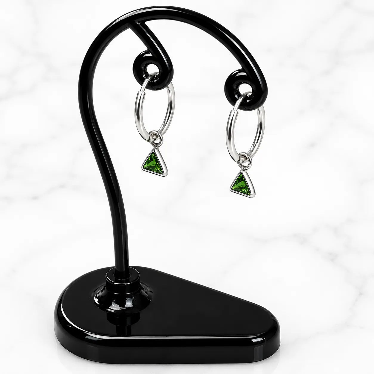 Aros argollas con colgante triángulo verde circón