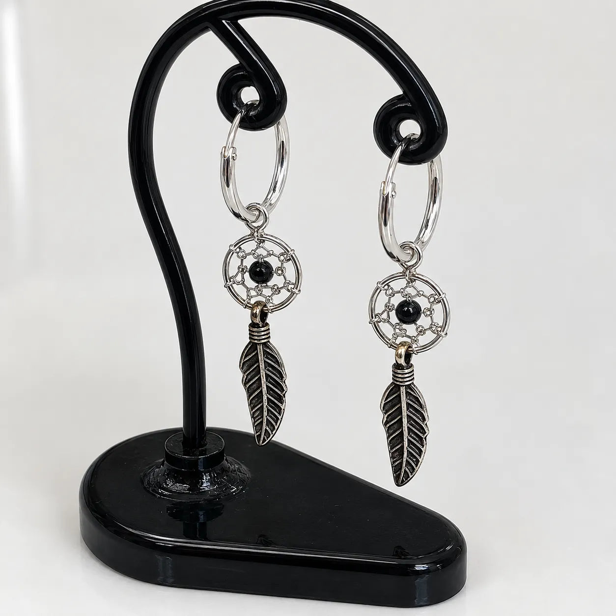 Aros argollas con colgante atrapasueños onix