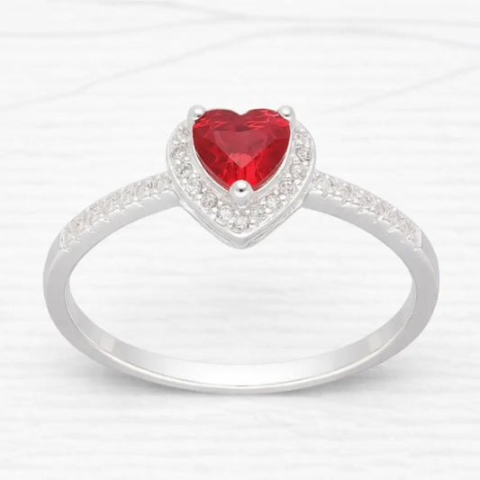 Anillo solitario corazón circón rojo