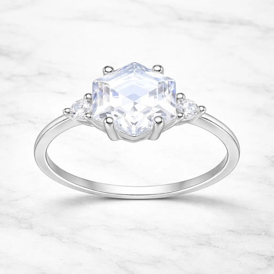 Anillo solitario hexagono circón