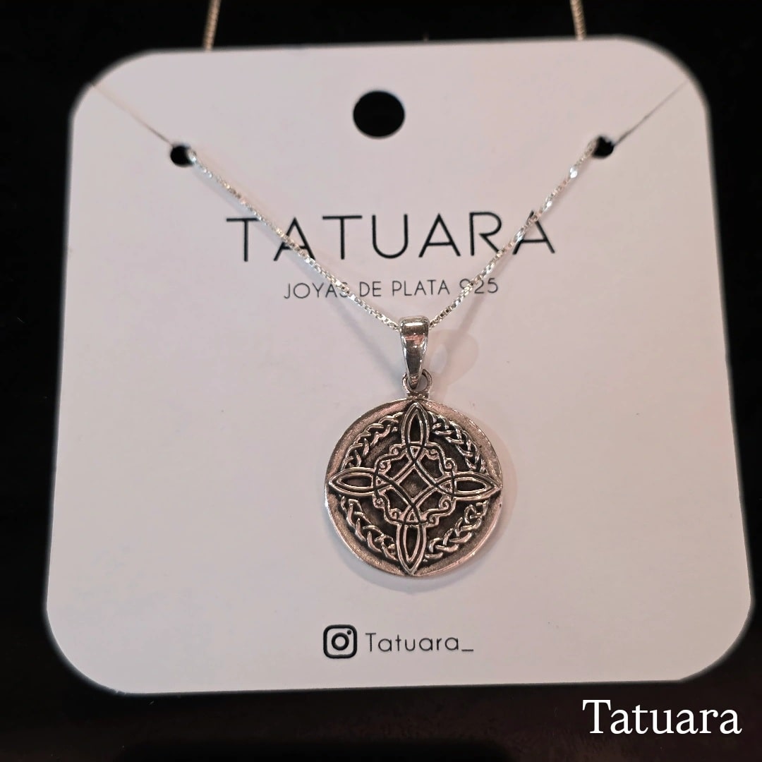 Collar nudo de bruja