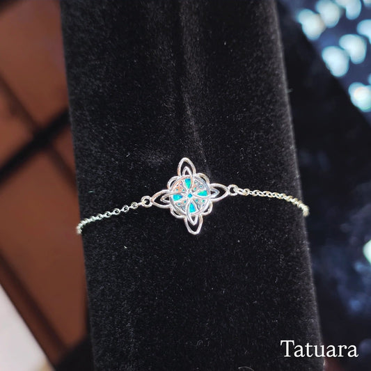 Pulsera nudo de bruja opalo azul