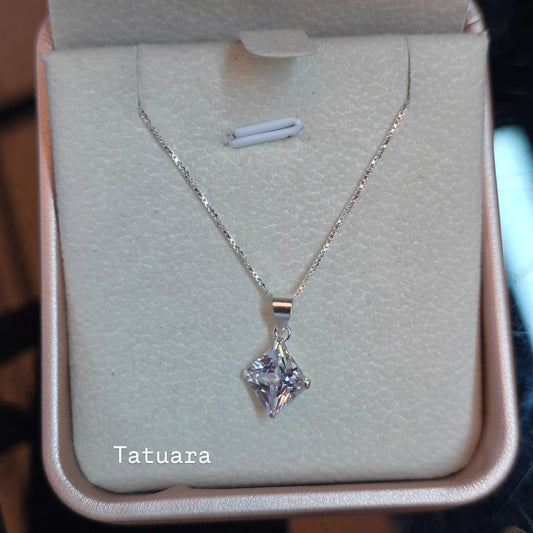 Collar punto luz cuadrado circón