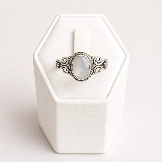 Anillo piedra natural blanca luna