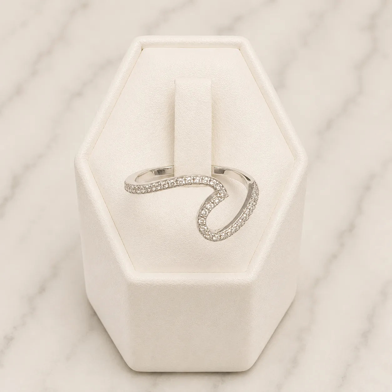 Anillo ola microcircón