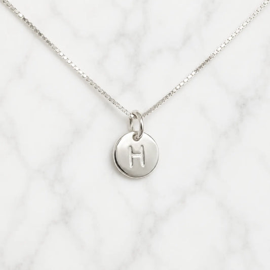 Collar placa letra H de 8mm