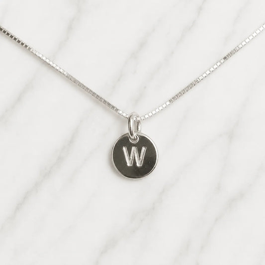 Collar placa letra W de 8mm