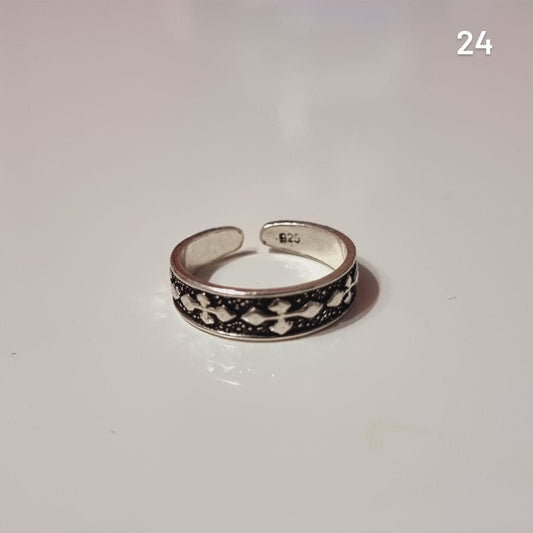 Anillo midi cruz