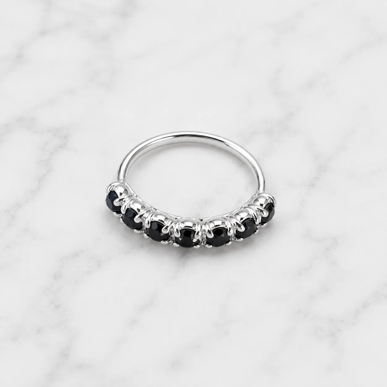 Argolla nariz piercing microcircón onix 10mm