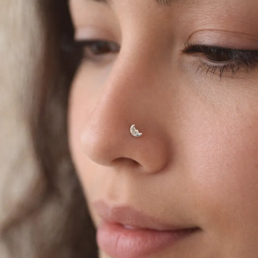 Piercing luna nariz