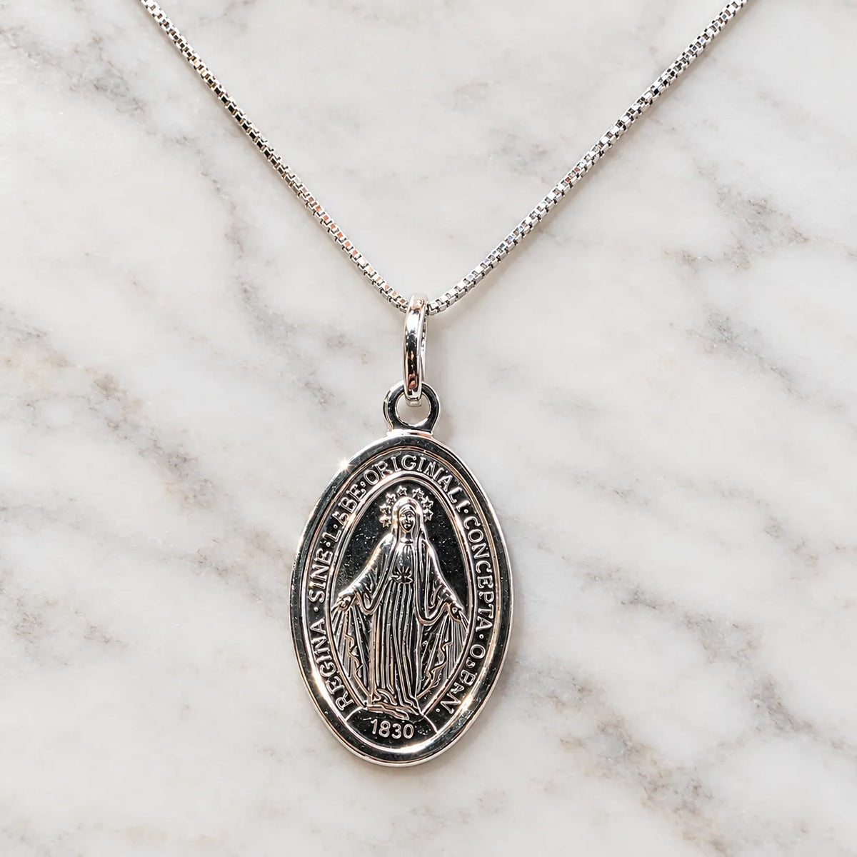 Collar virgen de los rayos (5)