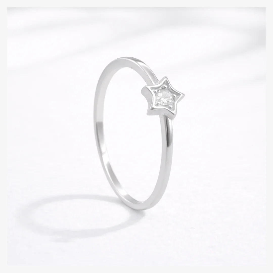 Anillo estrella circón