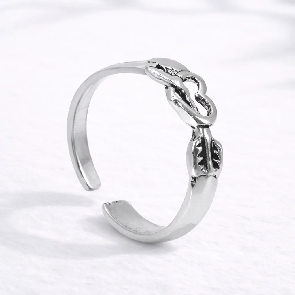 Anillo midi corazón flecha
