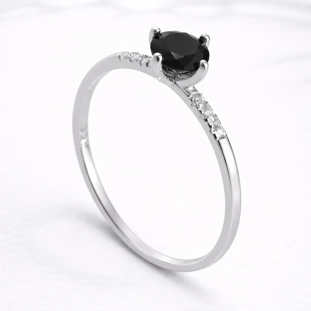Anillo solitario piedra negra