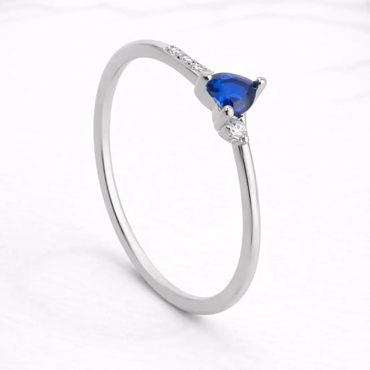 Anillo solitario corazón azul