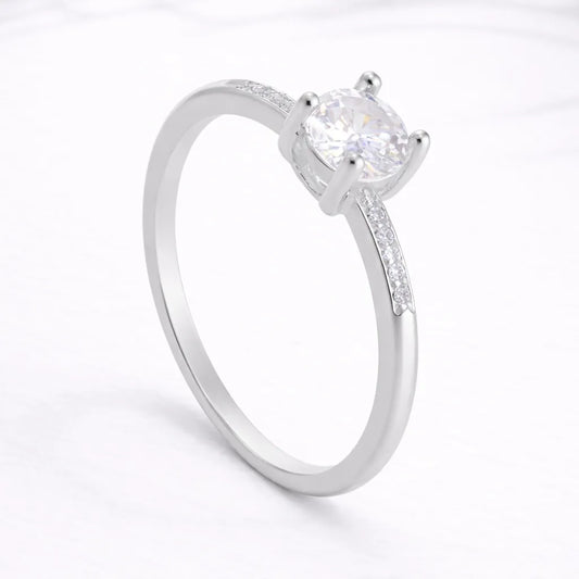 Anillo solitario circones