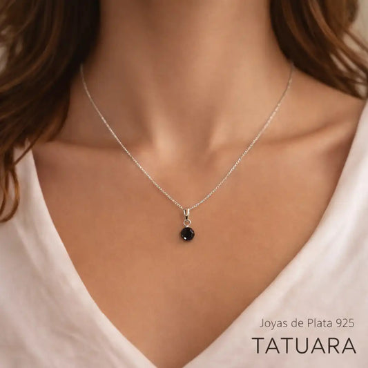 Collar punto luz strass onix 5mm